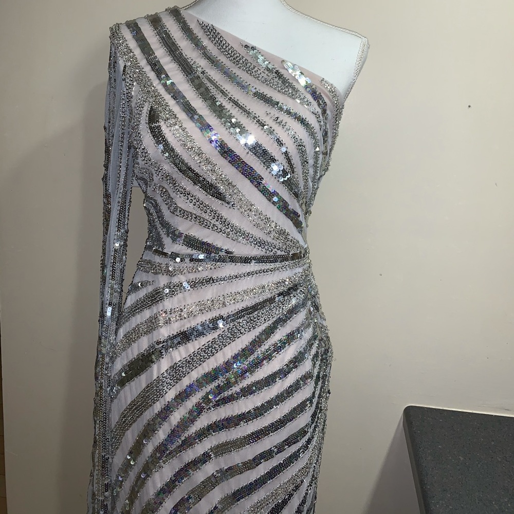 Embellished one shoulder dress
